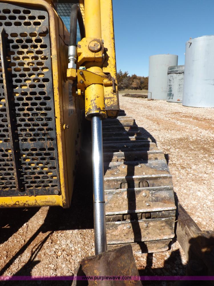 image for item I9128 1995 John Deere 850BLT dozer