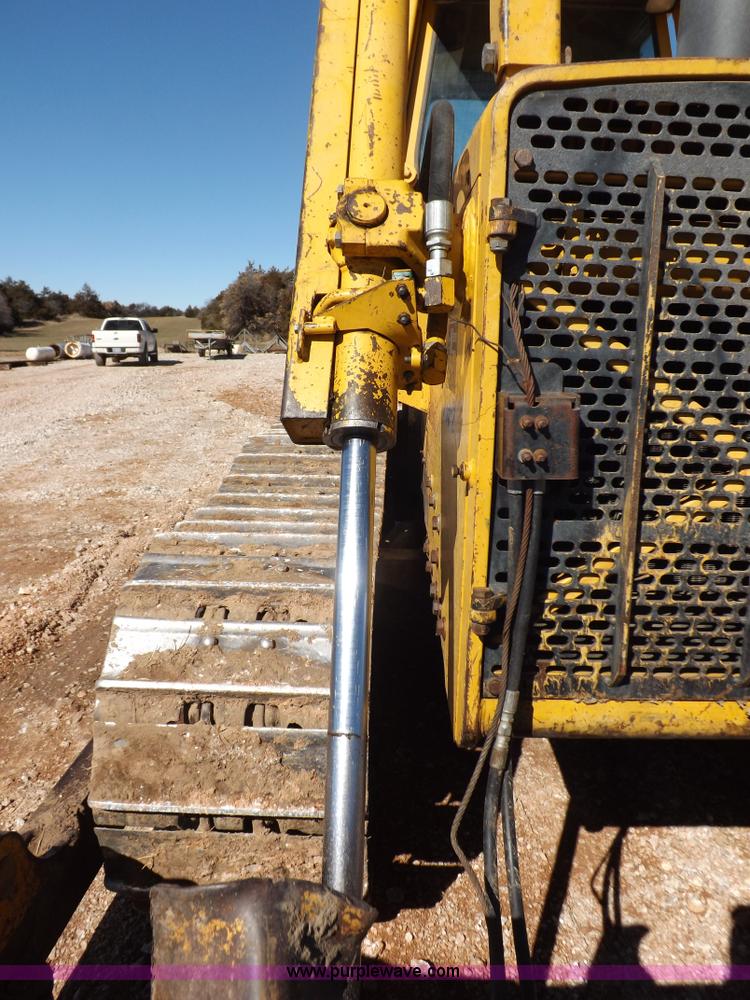 image for item I9128 1995 John Deere 850BLT dozer