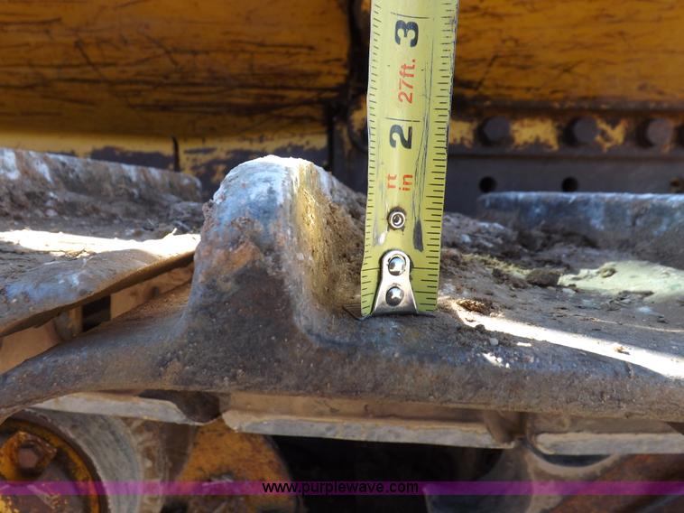 image for item I9128 1995 John Deere 850BLT dozer