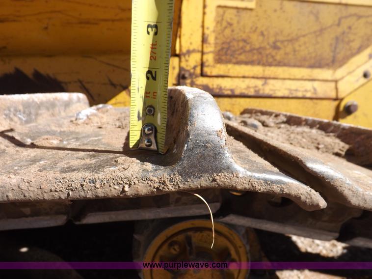 image for item I9128 1995 John Deere 850BLT dozer