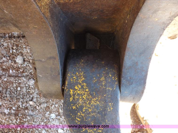 image for item I9128 1995 John Deere 850BLT dozer