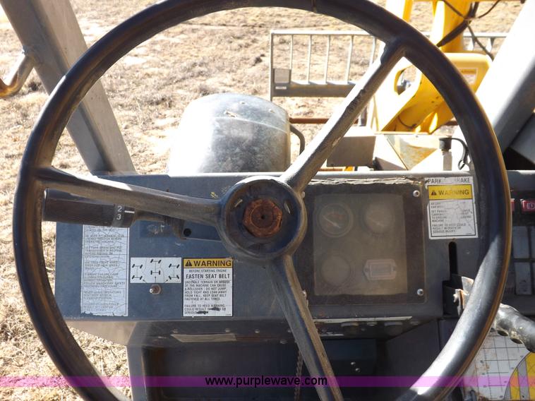 image for item I9129 2004 Gehl RS-8 telehandler