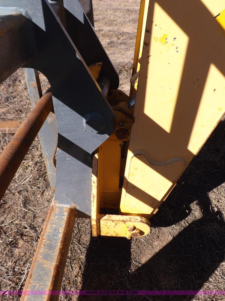 image for item I9129 2004 Gehl RS-8 telehandler