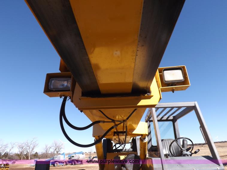 image for item I9129 2004 Gehl RS-8 telehandler