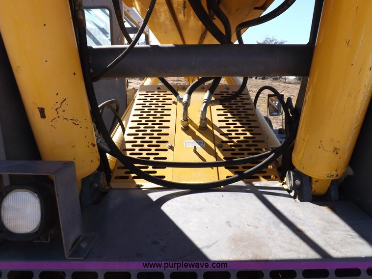 image for item I9129 2004 Gehl RS-8 telehandler