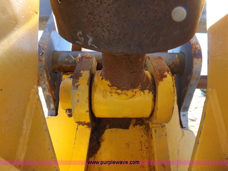 image for item I9129 2004 Gehl RS-8 telehandler