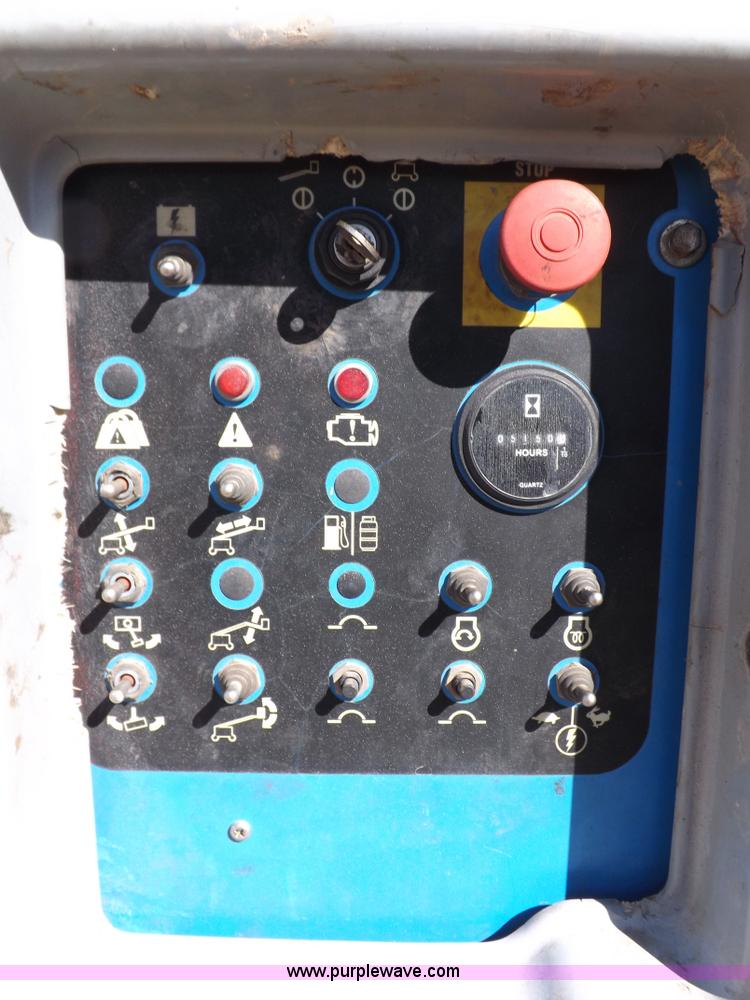 image for item I9130 2005 Genie S-60 boom lift