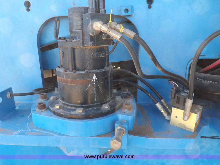 image for item I9130 2005 Genie S-60 boom lift