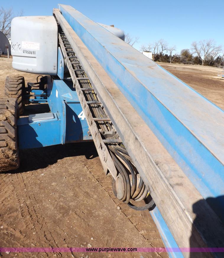 image for item I9130 2005 Genie S-60 boom lift