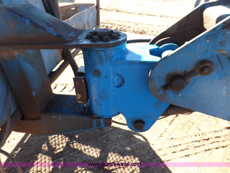 image for item I9130 2005 Genie S-60 boom lift