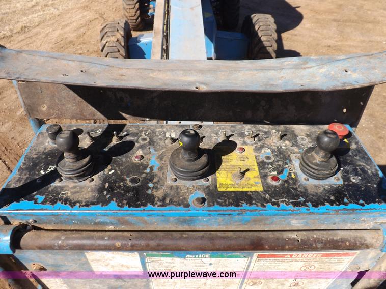 image for item I9130 2005 Genie S-60 boom lift