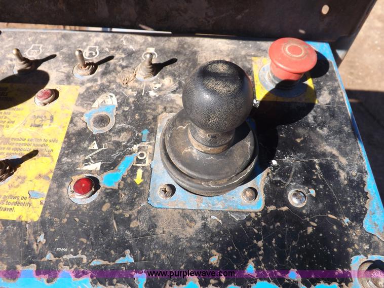 image for item I9130 2005 Genie S-60 boom lift