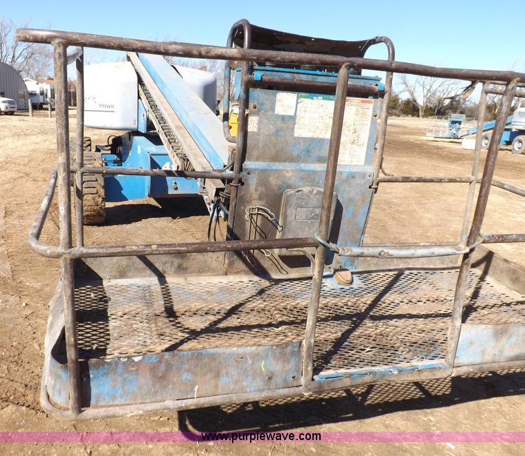 image for item I9130 2005 Genie S-60 boom lift