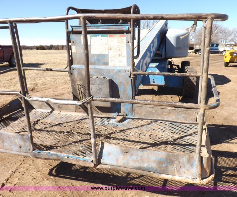 image for item I9130 2005 Genie S-60 boom lift