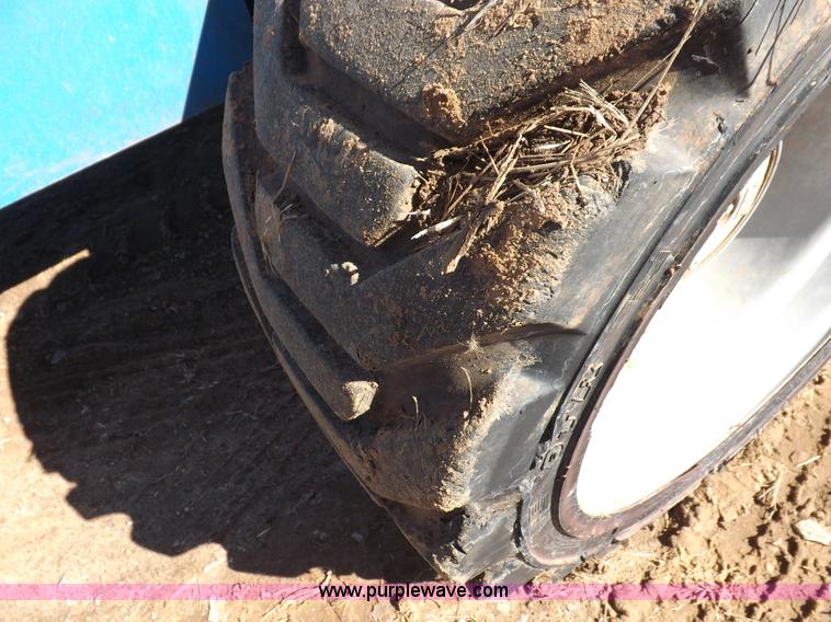 image for item I9130 2005 Genie S-60 boom lift