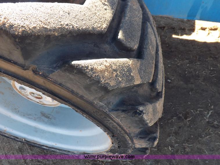 image for item I9130 2005 Genie S-60 boom lift