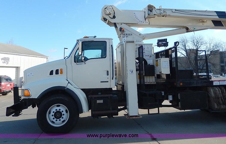 image for item I9408 2001 Sterling L9500 National 1100 crane truck