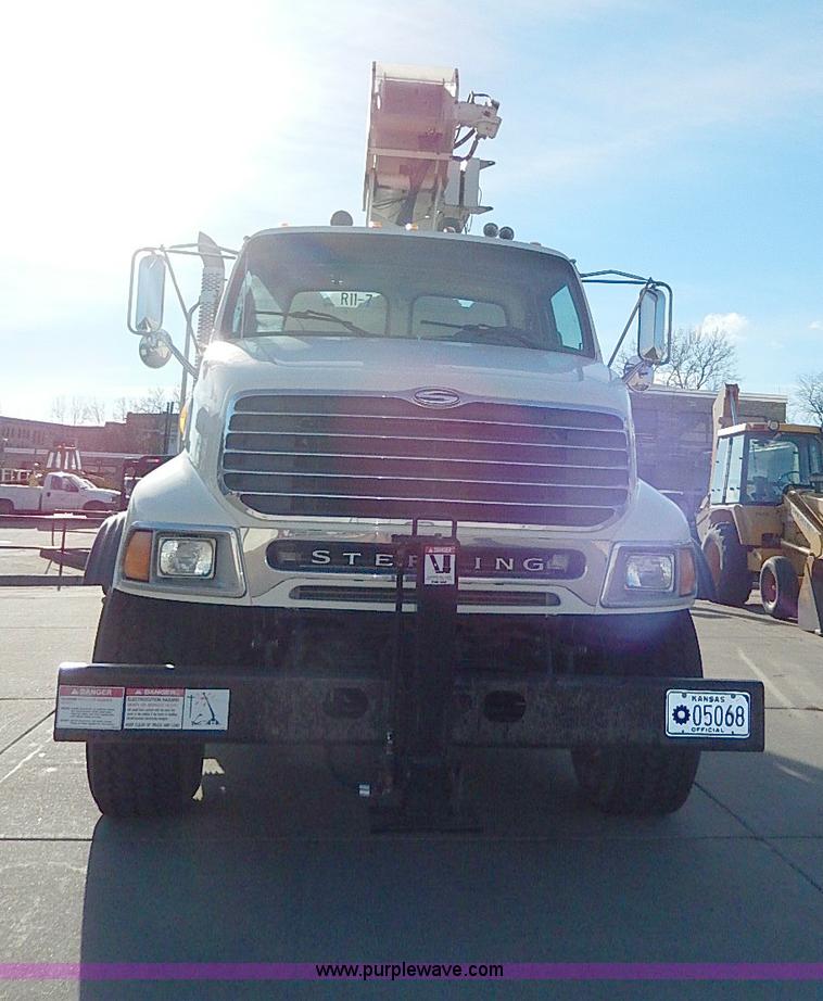 image for item I9408 2001 Sterling L9500 National 1100 crane truck