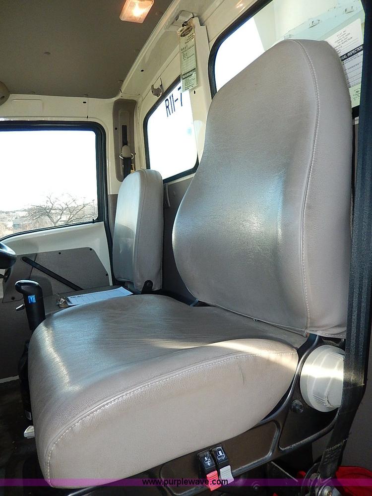 image for item I9408 2001 Sterling L9500 National 1100 crane truck