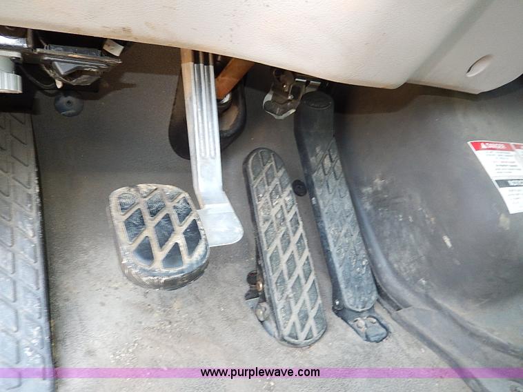 image for item I9408 2001 Sterling L9500 National 1100 crane truck