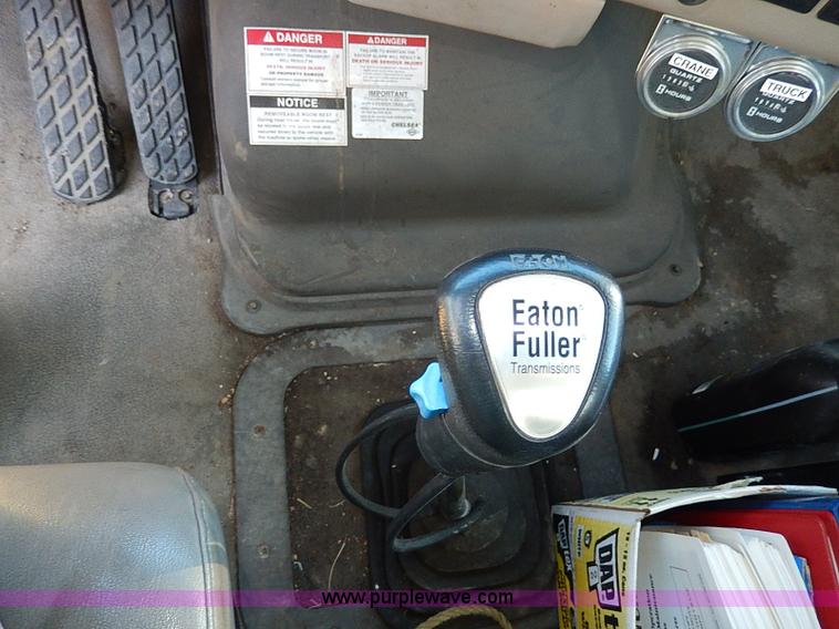 image for item I9408 2001 Sterling L9500 National 1100 crane truck