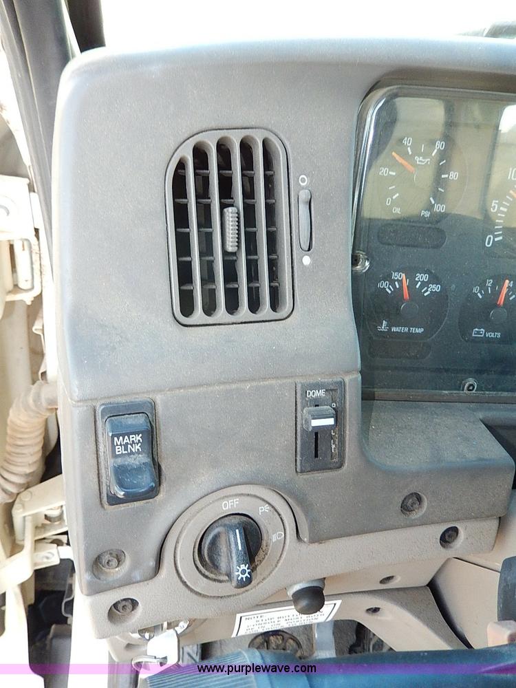 image for item I9408 2001 Sterling L9500 National 1100 crane truck