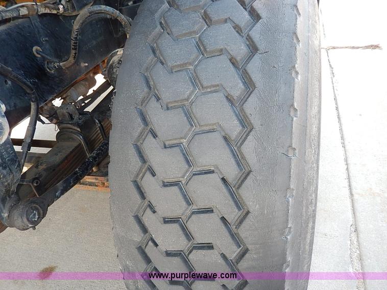 image for item I9408 2001 Sterling L9500 National 1100 crane truck