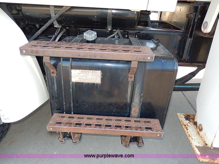 image for item I9408 2001 Sterling L9500 National 1100 crane truck