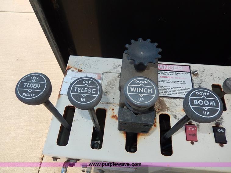 image for item I9408 2001 Sterling L9500 National 1100 crane truck