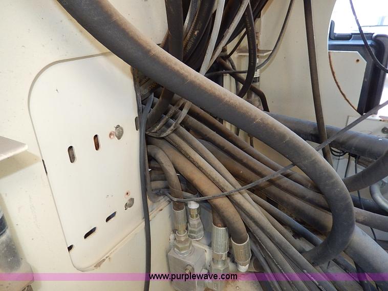 image for item I9408 2001 Sterling L9500 National 1100 crane truck