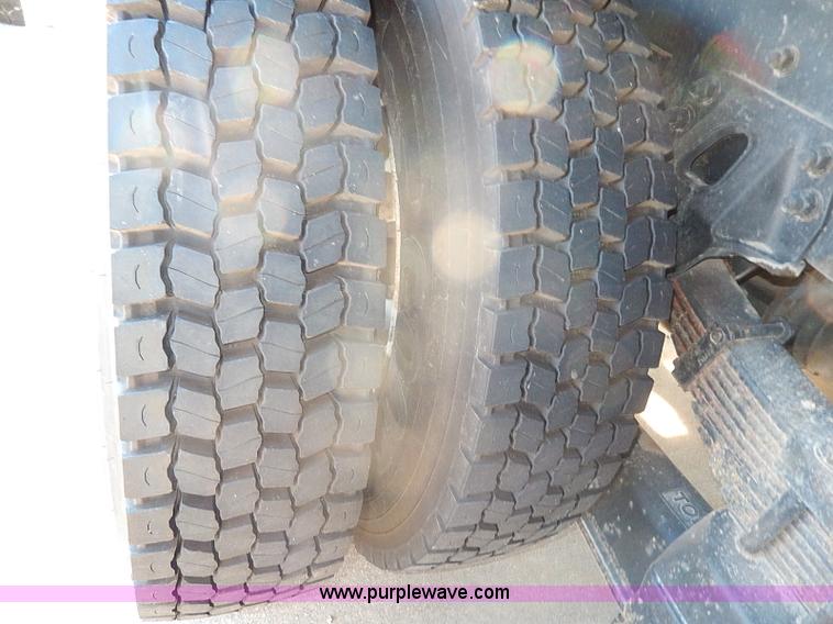 image for item I9408 2001 Sterling L9500 National 1100 crane truck