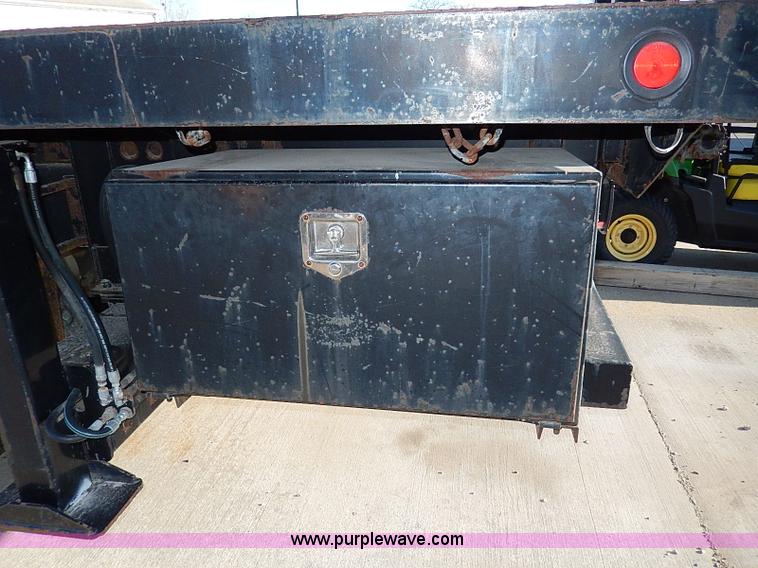 image for item I9408 2001 Sterling L9500 National 1100 crane truck