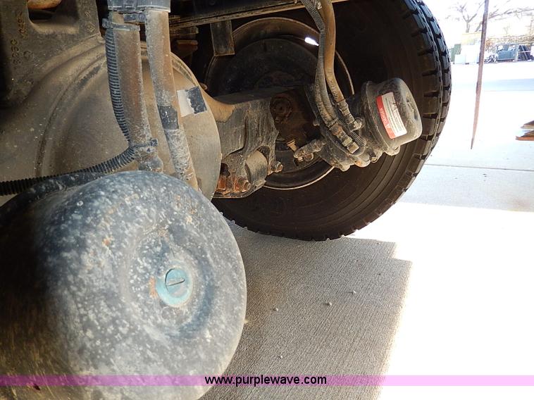 image for item I9408 2001 Sterling L9500 National 1100 crane truck