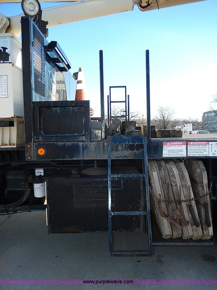 image for item I9408 2001 Sterling L9500 National 1100 crane truck