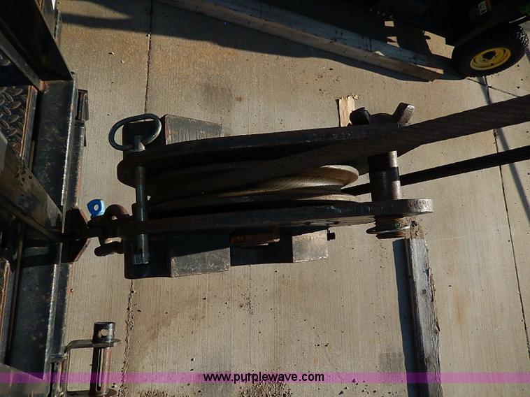 image for item I9408 2001 Sterling L9500 National 1100 crane truck