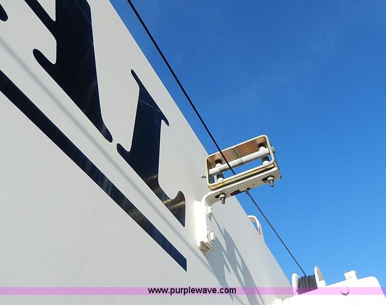 image for item I9408 2001 Sterling L9500 National 1100 crane truck