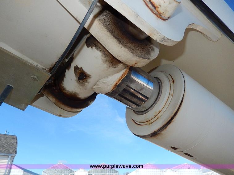 image for item I9408 2001 Sterling L9500 National 1100 crane truck