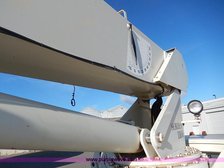 image for item I9408 2001 Sterling L9500 National 1100 crane truck