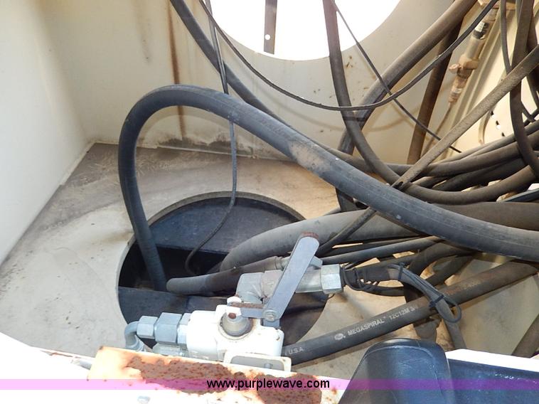 image for item I9408 2001 Sterling L9500 National 1100 crane truck