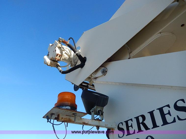 image for item I9408 2001 Sterling L9500 National 1100 crane truck