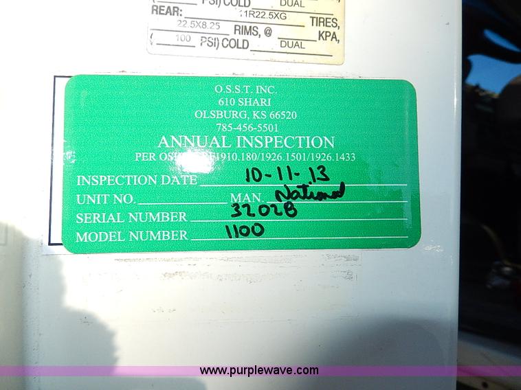 image for item I9408 2001 Sterling L9500 National 1100 crane truck