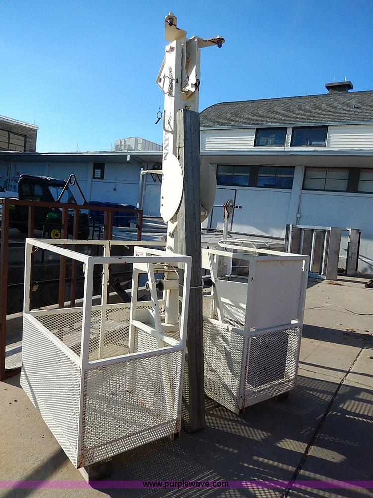 image for item I9408 2001 Sterling L9500 National 1100 crane truck