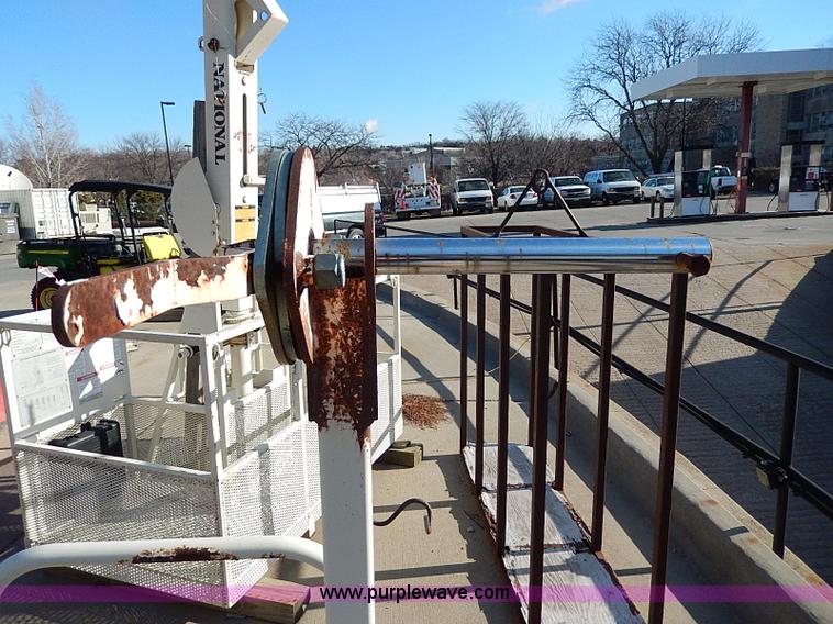 image for item I9408 2001 Sterling L9500 National 1100 crane truck