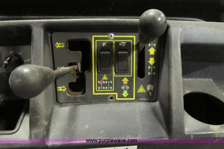 image for item AJ9240 2008 Ez-go ST utility vehicle