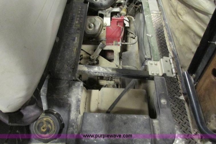 image for item AJ9240 2008 Ez-go ST utility vehicle