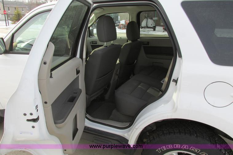 image for item AJ9242 2009 Ford Escape XLT SUV
