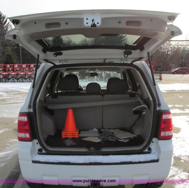 image for item AJ9242 2009 Ford Escape XLT SUV