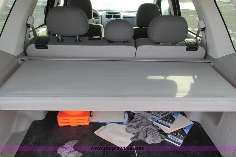 image for item AJ9242 2009 Ford Escape XLT SUV