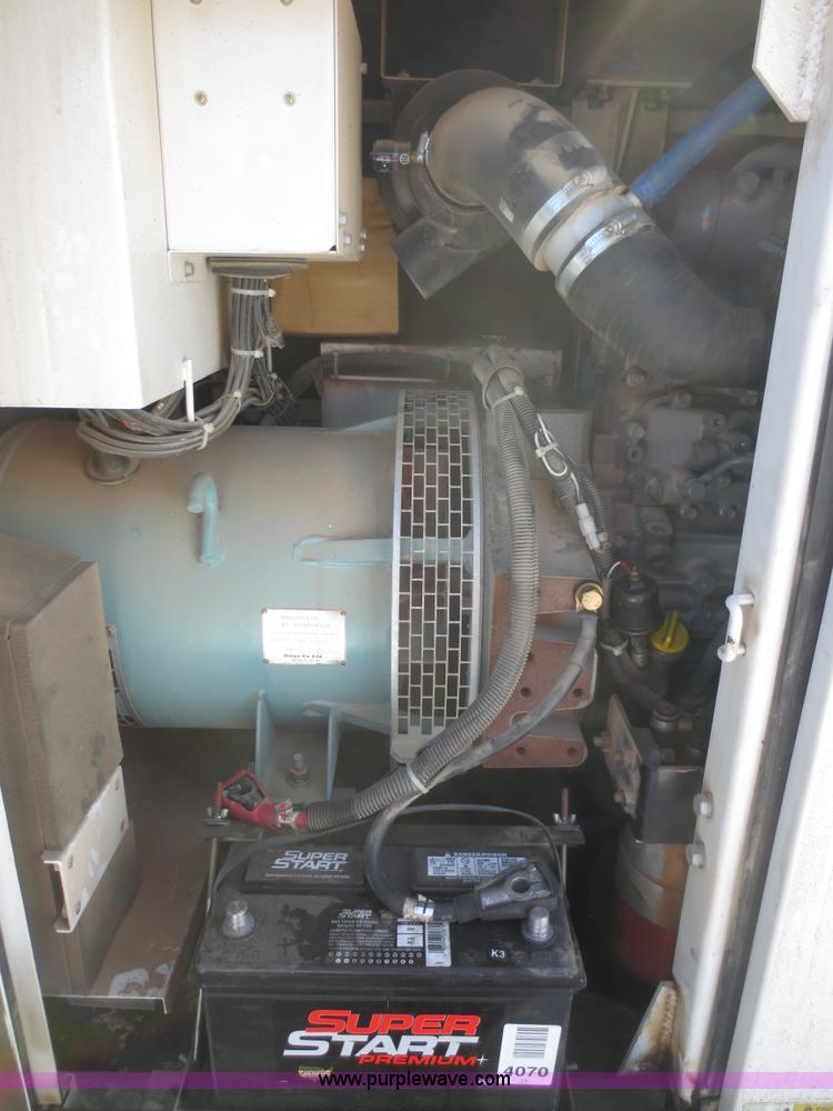 image for item F8190 2011 Whisperwatt DCA-45S5144 AC generator