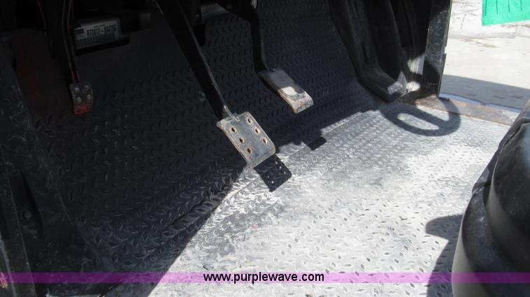 image for item G2298 2008 Club Car XRT1550 IntelliTrak utility vehicle